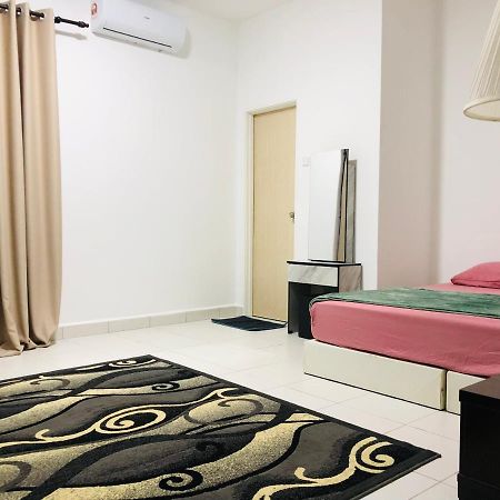 Alyn Home Batu Pahat IV Wifi Cuckoo エクステリア 写真