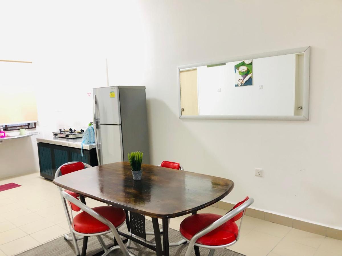 Alyn Home Batu Pahat IV Wifi Cuckoo エクステリア 写真