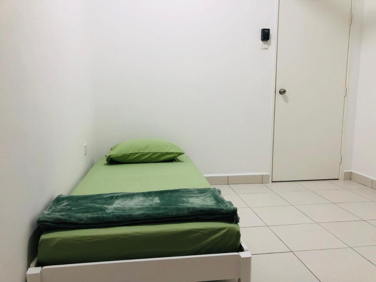 Alyn Home Batu Pahat IV Wifi Cuckoo エクステリア 写真