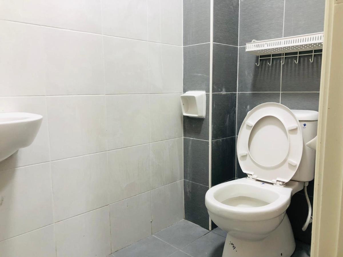 Alyn Home Batu Pahat IV Wifi Cuckoo エクステリア 写真