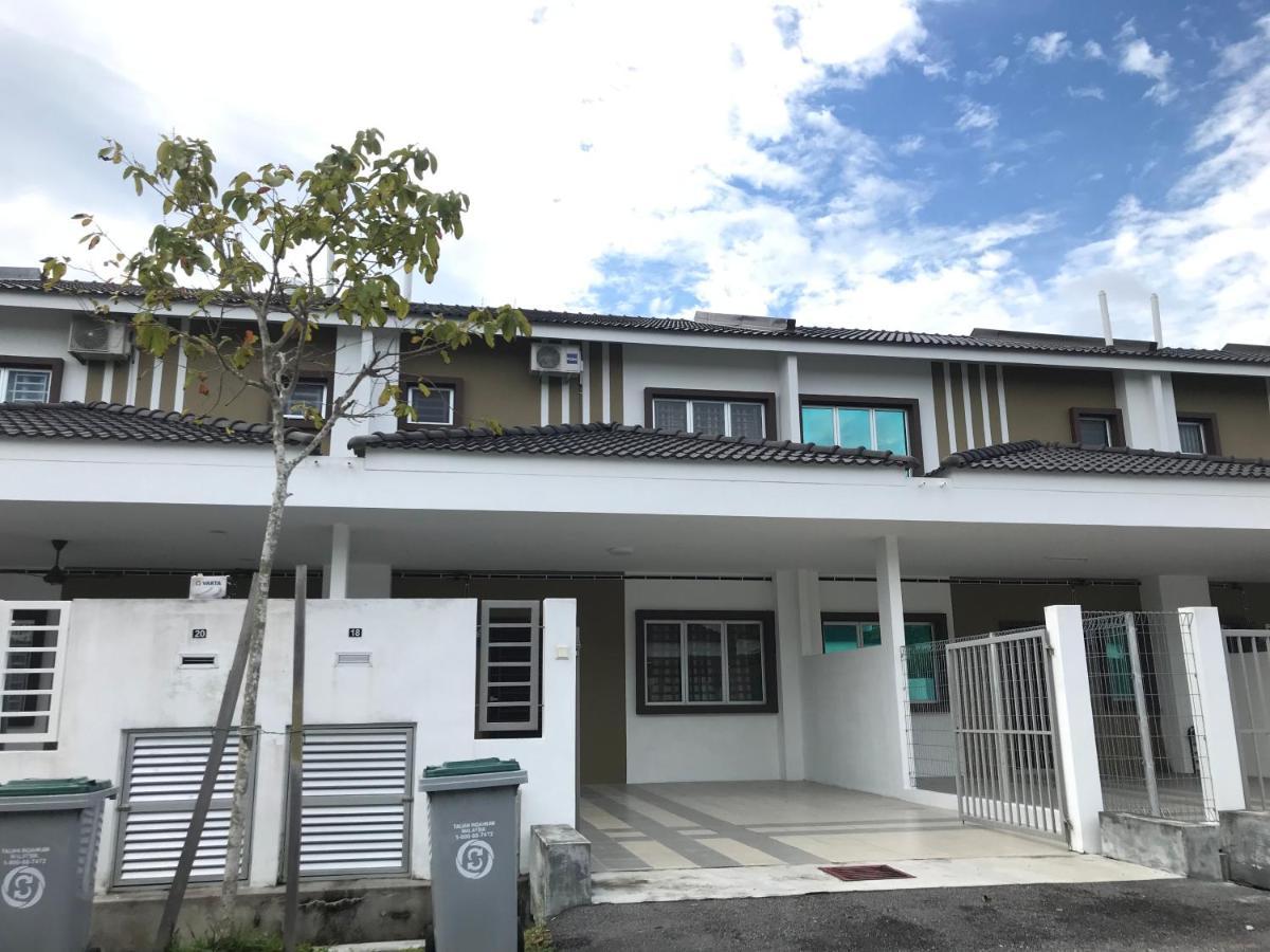 Alyn Home Batu Pahat IV Wifi Cuckoo エクステリア 写真